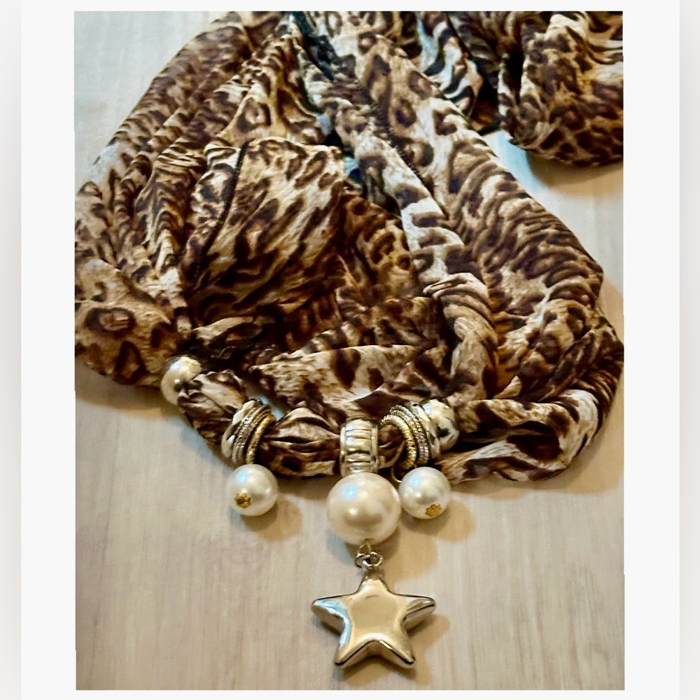 Stylish Leopard Print Fashion Scarf with Statement Beads & Chunky Pearl Accents
